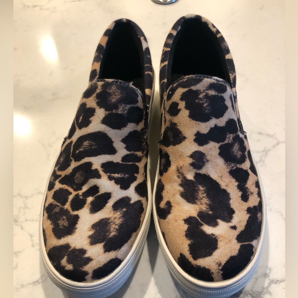 Leopard print canvas slip on shoes